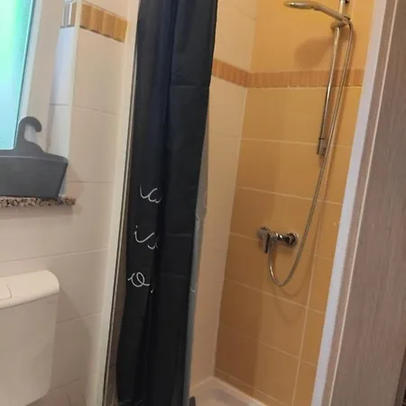 Studio Apartman Marly דירה פולה