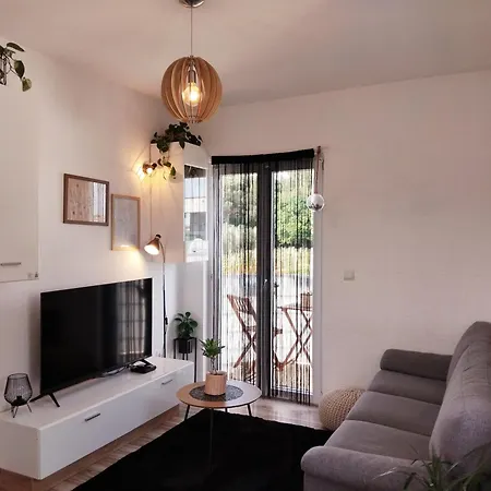 Studio Apartman Marly דירה *