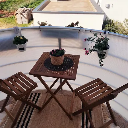 Studio Apartman Marly Pula